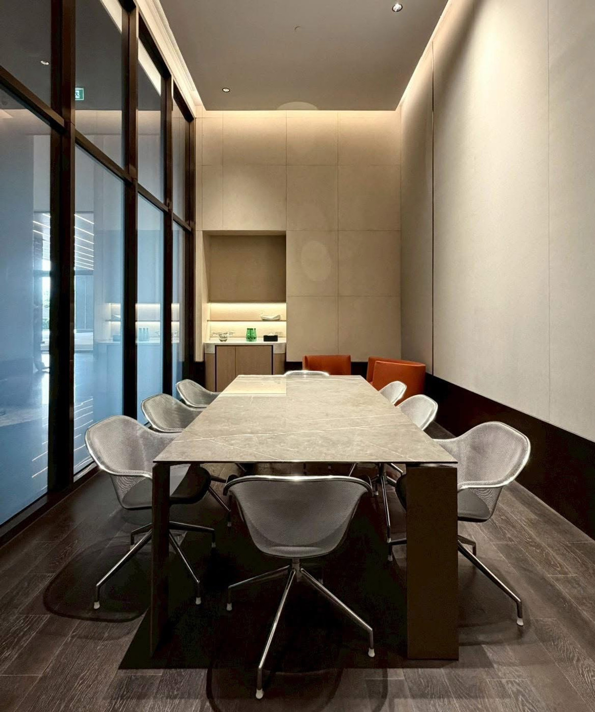 For SaleCondoWitthayu, Chidlom, Langsuan, Ploenchit : EI8HTEEN SEVEN: 3bed 3bath 173sqm. 72,000,000 Corner full lumpini view Am: 0656199198