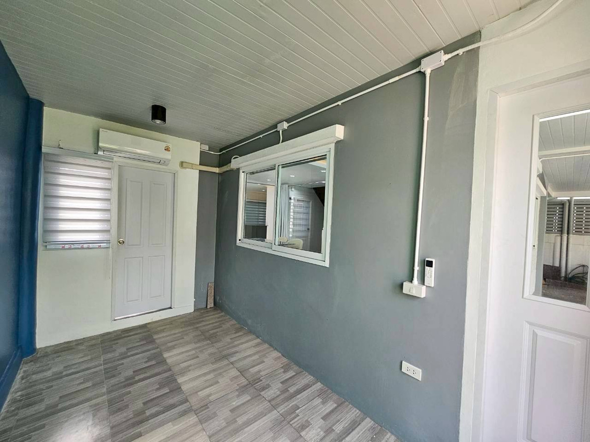 ให้เช่าบ้านนวมินทร์ รามอินทรา : ให้เช่าบ้านเดี่ยว เรสซิเด้นซ์พาร์ค ชวนชื่นซิตี้  4 ห้องนอน 4 ห้องน้ำ จอดรถ 2 คัน 