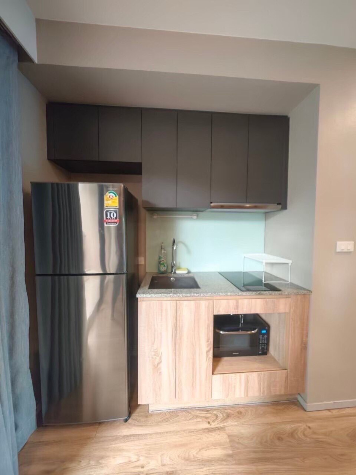 ให้เช่าคอนโดสาทร นราธิวาส : ⭐️  Blossom Condo @ Sathorn-Charoenrat ⭐️ 1 BED 1 BATH  ห้องสวยตกแต่งอย่างดี มีเครื่องใช้ไฟฟ้าพร้อมอยู่