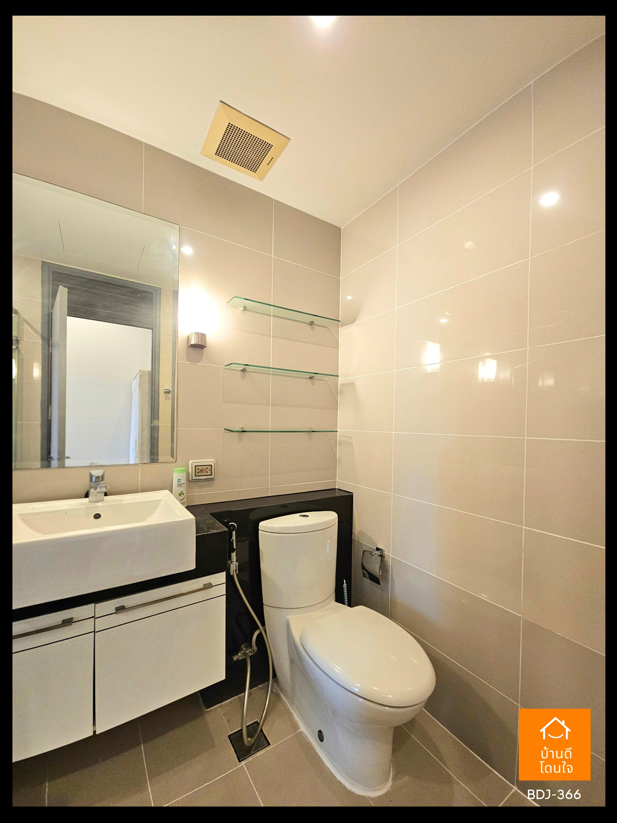 For SaleCondoRama9, Petchburi, RCA : Special discount on Condo Supalai Premier Asoke (50.43 sq m.) near MRT Phetchaburi, Asoke intersection.