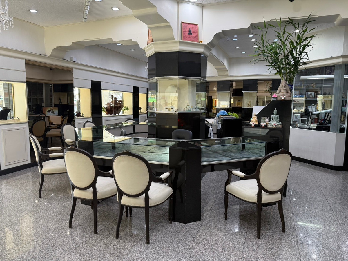 เซ้งร้านค้า/ตลาดนัดเยาวราช บางลำพู : เซ้งร้าน ย่านพาหุรัด ดิโอลด์สยาม ใกล้ MRT สามยอด เพียง 300 เมตร พร้อมดำเนินธุรกิจทันที