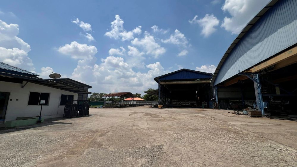 ขายโรงงานระยอง : ขายที่ดินพร้อมโรงงาน ทำเล ห้วยโป่ง ระยอง 13-3-78.4 ไร่