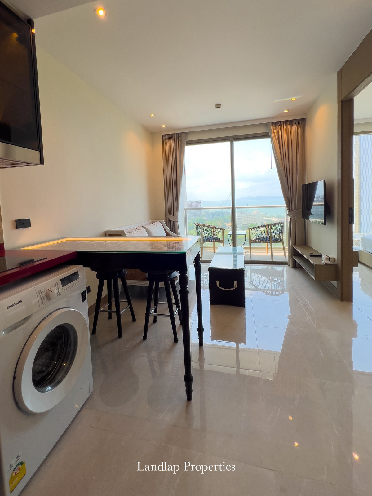 ให้เช่าพัทยา บางแสน ชลบุรี สัตหีบ : The Riviera Ocean Drive ห้องสวย บรรยากาศดี เฟอร์นิเจอร์และเครื่องใช้ไฟฟ้าครบ พร้อมเข้าอยู่ 