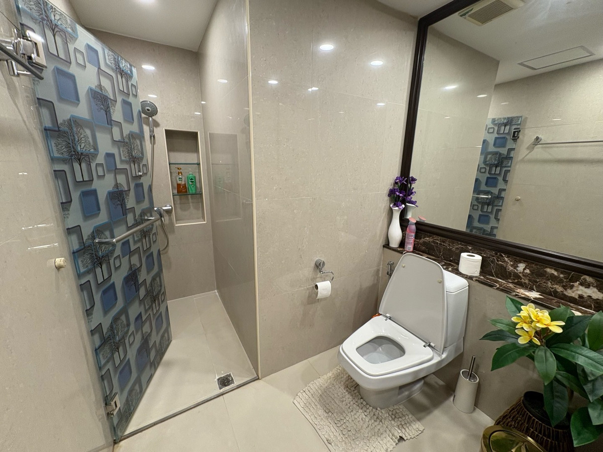 For RentCondoSathorn, Narathiwat : 🔥Rent 3BR 4BR + 1 Maid🔥223sqm🔥Floor33🔥85,000/month🔥Never rent before🔥