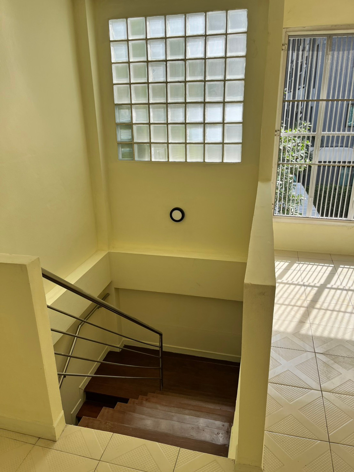 ให้เช่าทาวน์โฮมรัชดา ห้วยขวาง : บ้านกลางเมือง เหม่งจ๋าย รัชดา 2 / 3 ห้องนอน (เช่า), Baan Klang Muang Mengjai Ratchada 2 / 3 Bedrooms (FOR RENT) JANE040