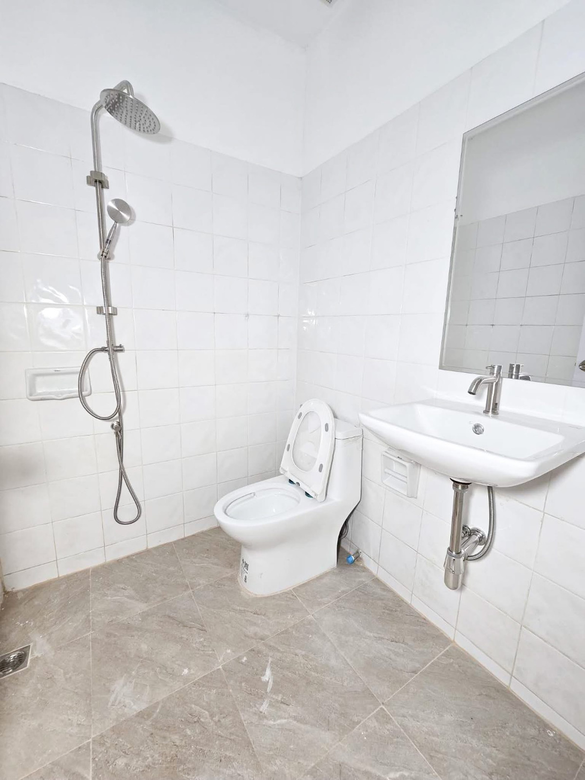 For SaleTownhomePattaya, Bangsaen, Chonburi : Ekthan Village / 2 Bedrooms (FOR SALE), Ekthan Village / 2 Bedrooms (FOR SALE) BEWN125