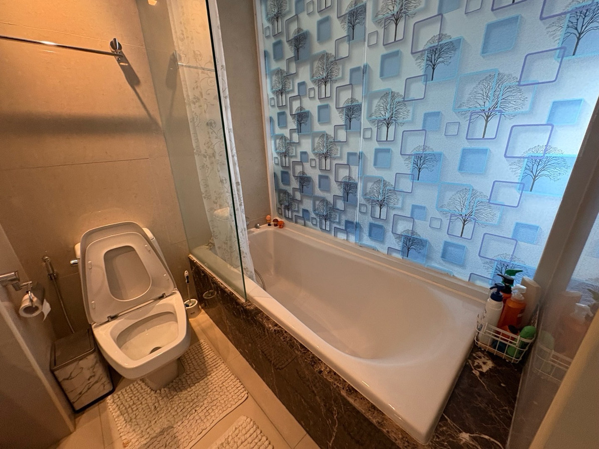 For RentCondoSathorn, Narathiwat : 🔥Rent 3BR 4BR + 1 Maid🔥223sqm🔥Floor33🔥85,000/month🔥Never rent before🔥