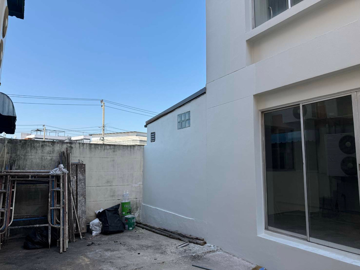 ขายโฮมออฟฟิศรัชดา ห้วยขวาง : สินธานี ลาดพร้าว 80 / 4 ห้องนอน (ขาย), Sinthanee Ladprao 80 / 4 Bedrooms (FOR SALE) JANE046