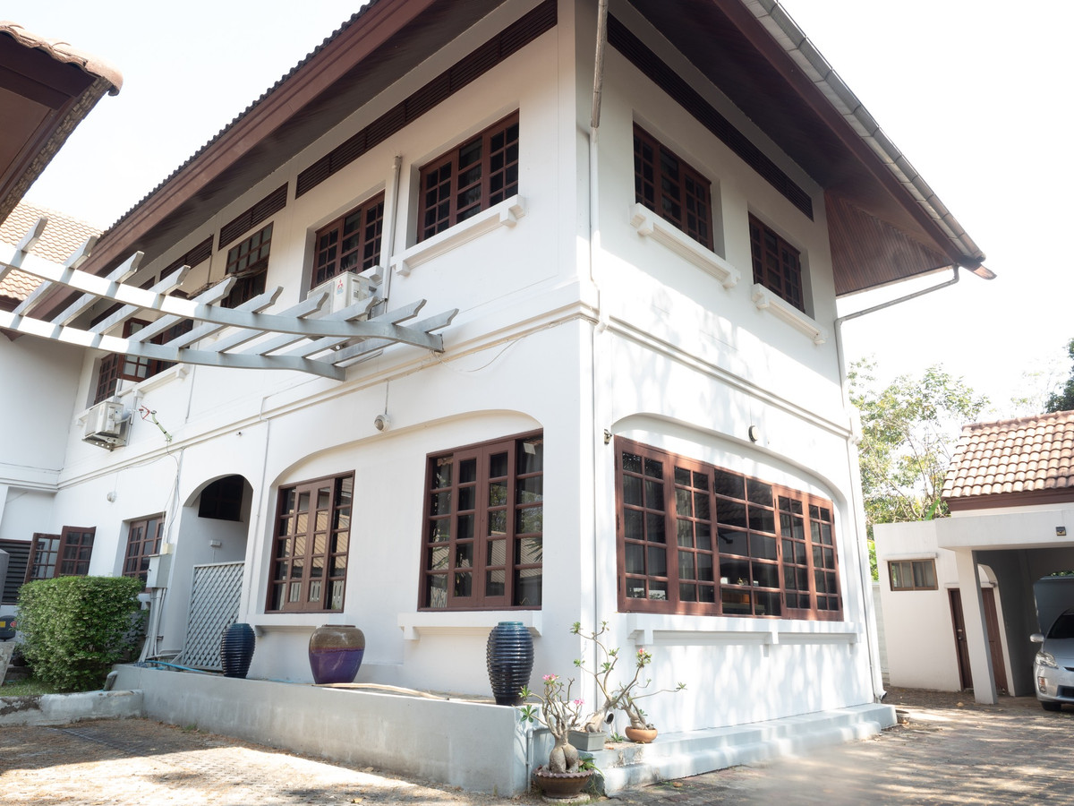 ขายบ้านเสรีไทย-นิด้า : หมู่บ้านนวธานี / 5 ห้องนอน (ขาย), Moo Baan Navatanee  / 5 Bedrooms (FOR SALE) FAHS060