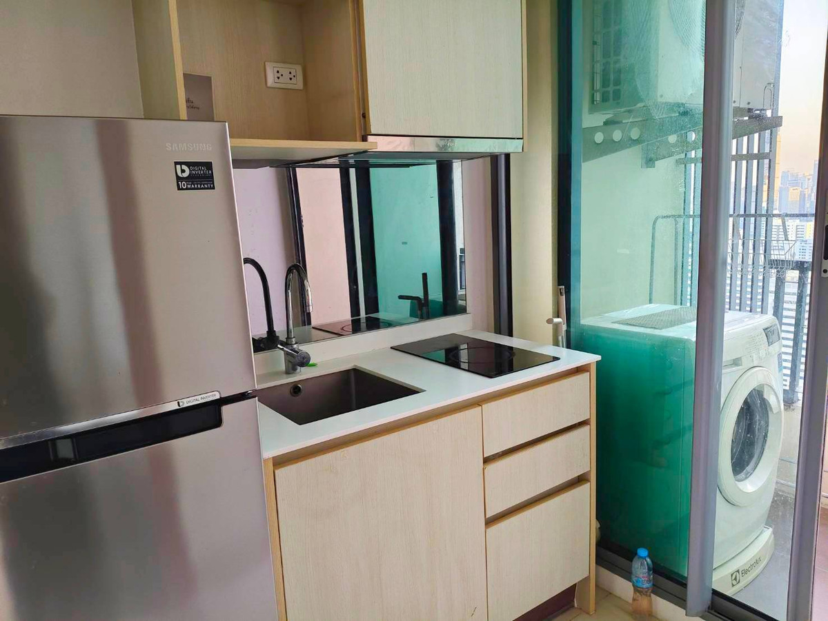 For SaleCondoRama9, Petchburi, RCA : 🔥 FOR SALE! Best Price in the Building – Q Asoke | 5.25 MB Only 💎✨ Rare opportunity in a prime CBD location with unbeatable connectivity! 🚆✈️