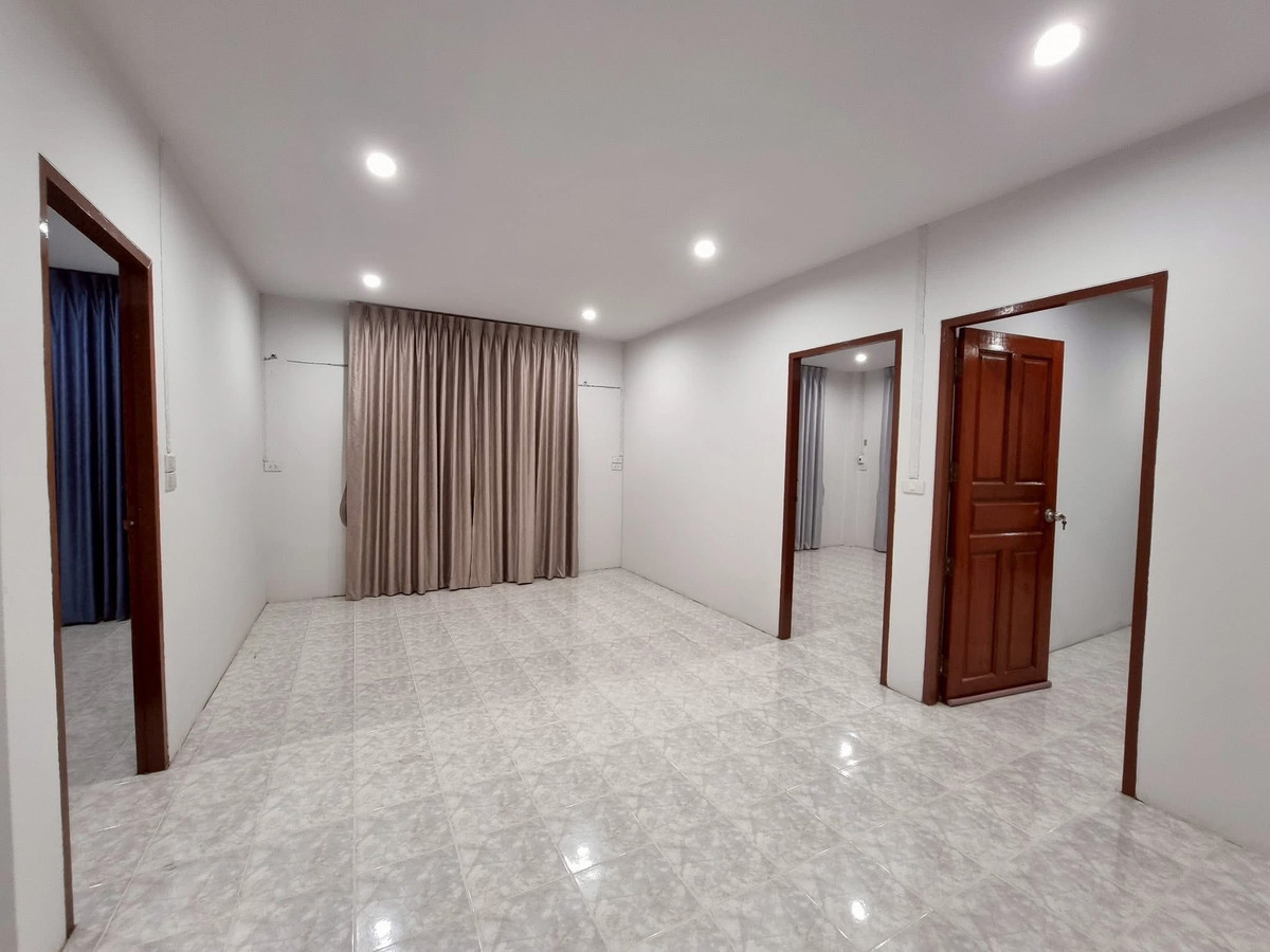 ให้เช่าบ้านนวมินทร์ รามอินทรา : บ้านเช่าใกล้รถไฟฟ้า ให้เช่าบ้านหทัยราษฎร์ มีนบุรี 51ตรว. 5นอน 3น้ำ 4ที่จอดรถ รับจดทะเบียนบริษัท