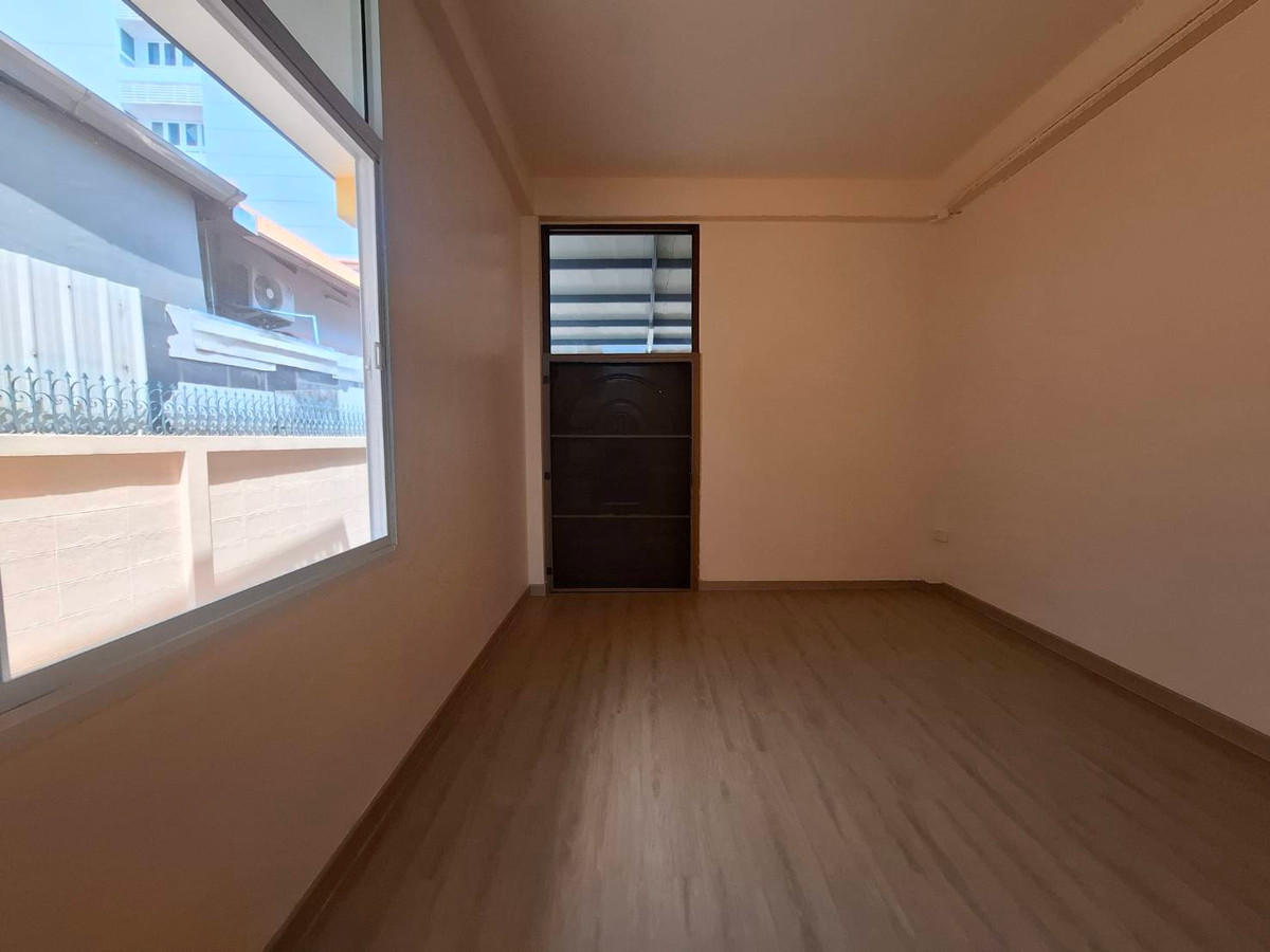 ให้เช่าบ้านลาดพร้าว เซ็นทรัลลาดพร้าว : 🏡 บ้านเดี่ยว 2 ชั้น ย่านลาดพร้าว 15 (ไม่ได้อยู่ในโครงการ)