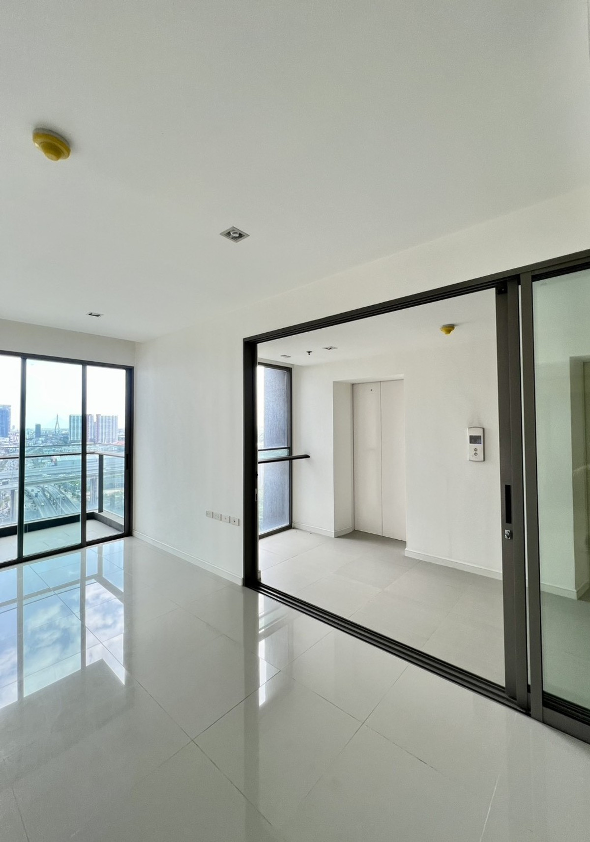 For SaleCondoRama3 (Riverside),Satupadit : Urgent sale, good price [Private Lift] StarView Rama3 | 2 Bedrooms, 2 rooms can be combined | High-floor unit, price only 7,900,000 baht