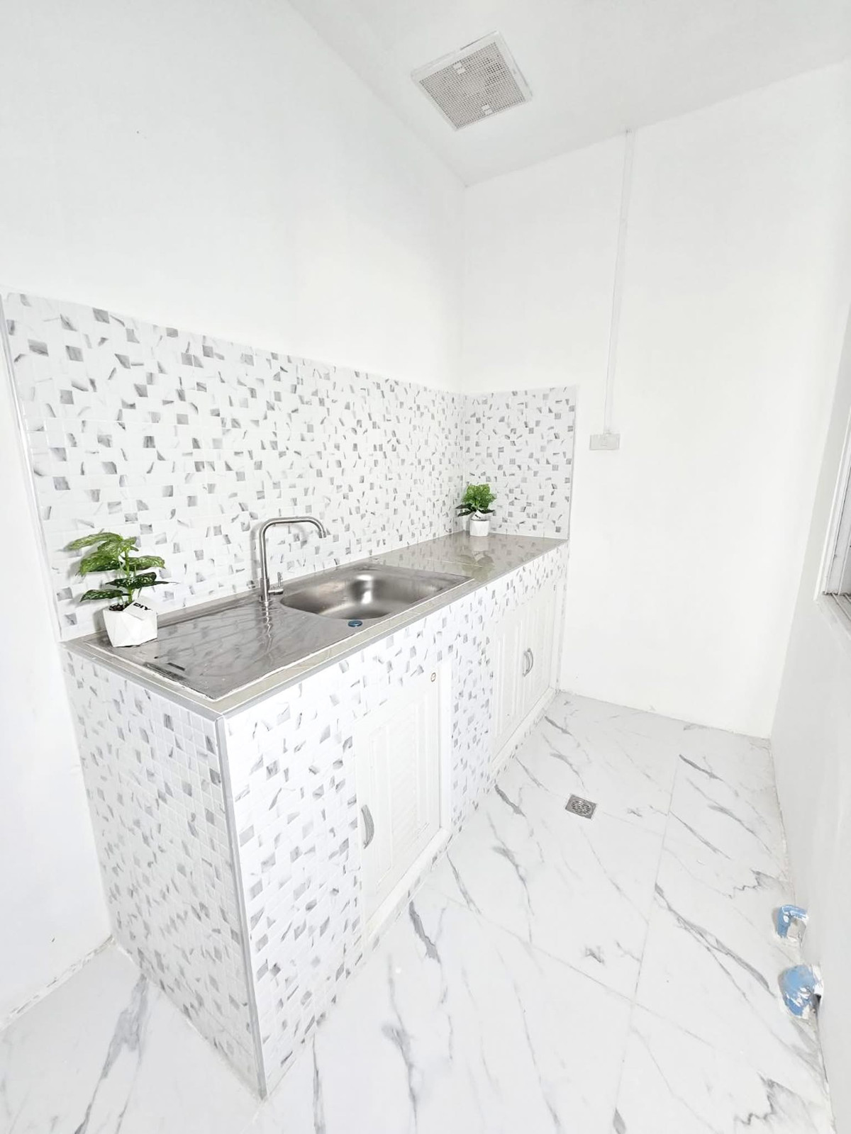 For SaleTownhomePattaya, Bangsaen, Chonburi : Ekthan Village / 2 Bedrooms (FOR SALE), Ekthan Village / 2 Bedrooms (FOR SALE) BEWN125