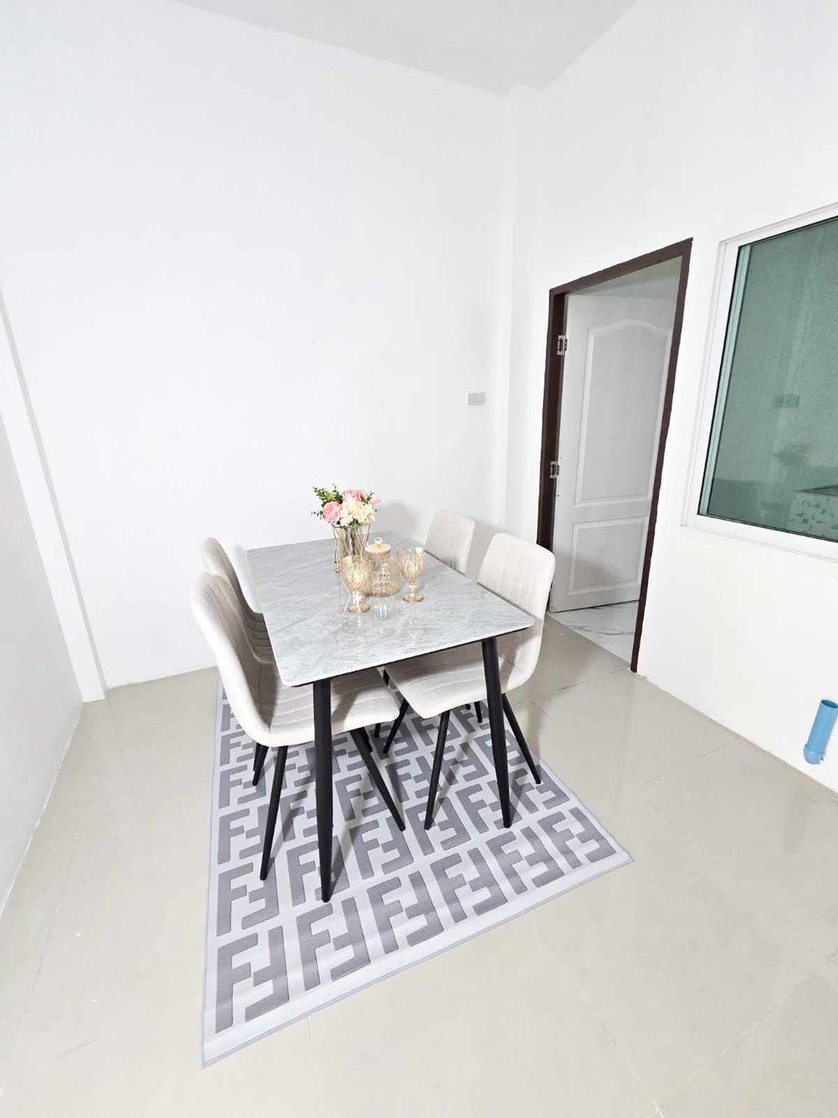 For SaleTownhomePattaya, Bangsaen, Chonburi : Ekthan Village / 2 Bedrooms (FOR SALE), Ekthan Village / 2 Bedrooms (FOR SALE) BEWN125