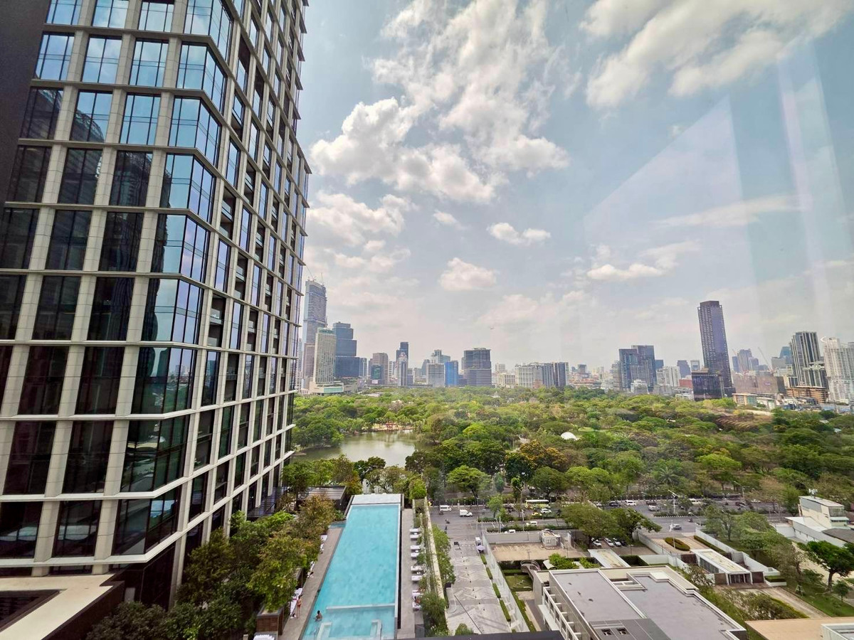 For SaleCondoWitthayu, Chidlom, Langsuan, Ploenchit : EI8HTEEN SEVEN: 3bed 3bath 173sqm. 72,000,000 Corner full lumpini view Am: 0656199198