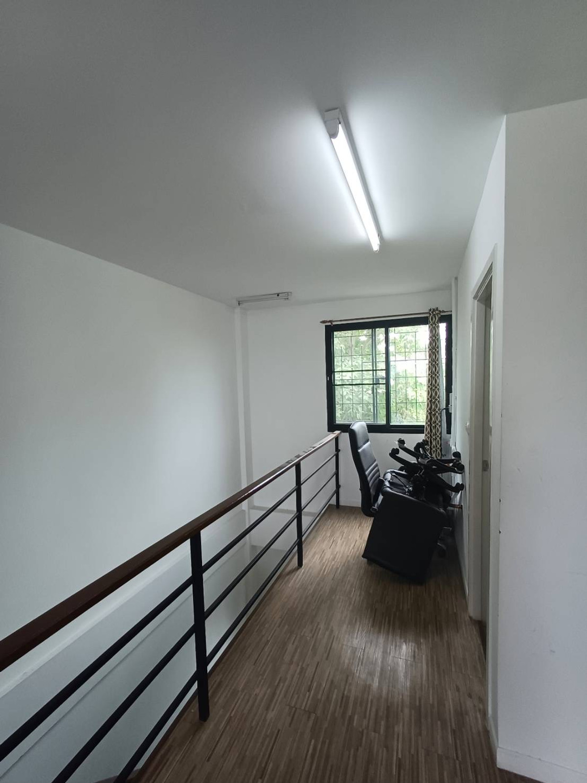 ให้เช่าอาคารพาณิชย์ปทุมธานี รังสิต ธรรมศาสตร์ : ตึก 4 ชั้นให้เช่า รังสิต-คลอง1 | ทำธุรกิจ + อยู่อาศัยได้ในที่เดียว  JSP City | เหมาะทำออฟฟิศ ร้านค้า ครบฟังก์ชัน