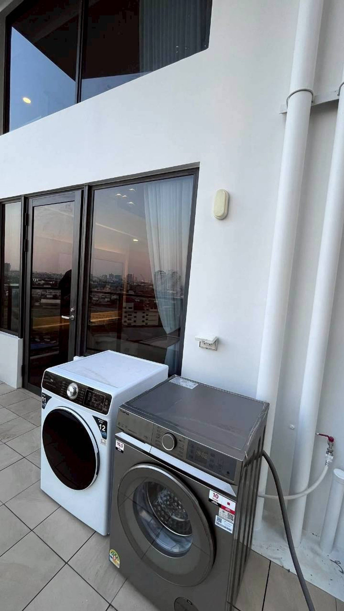 ให้เช่าคอนโดพระราม 9 เพชรบุรีตัดใหม่ RCA : ✅ SMIR112 ✅ Line : @p2nproperty