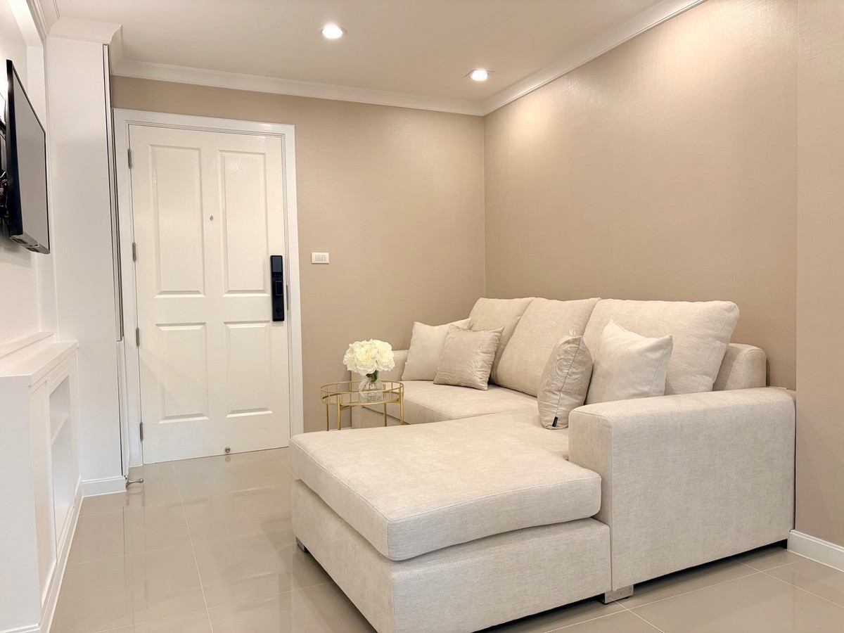 For SaleCondoRama9, Petchburi, RCA : Lumpini Place Rama 9 – For Sale
✨ 1 Bedroom | 37 sqm