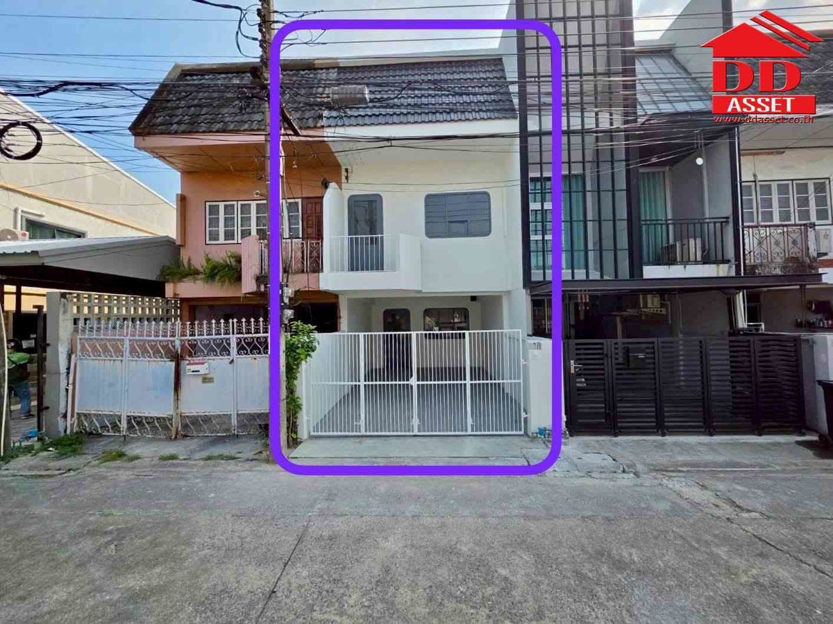 ทาวน์โฮมโชคชัย4 ลาดพร้าว71 : ขาย / ให้เช่า ทาวน์เฮาส์ 2 ชั้น โชคชัย 4 ซอย 55 รีโนเวทใหม่ เฟอร์นิเจอร์ครบ พร้อมอยู่ รหัสทรัพย์ : T8238