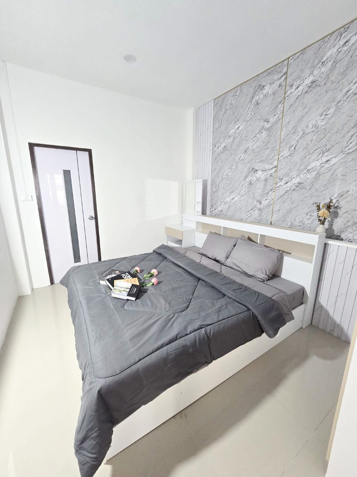 For SaleTownhomePattaya, Bangsaen, Chonburi : Ekthan Village / 2 Bedrooms (FOR SALE), Ekthan Village / 2 Bedrooms (FOR SALE) BEWN125