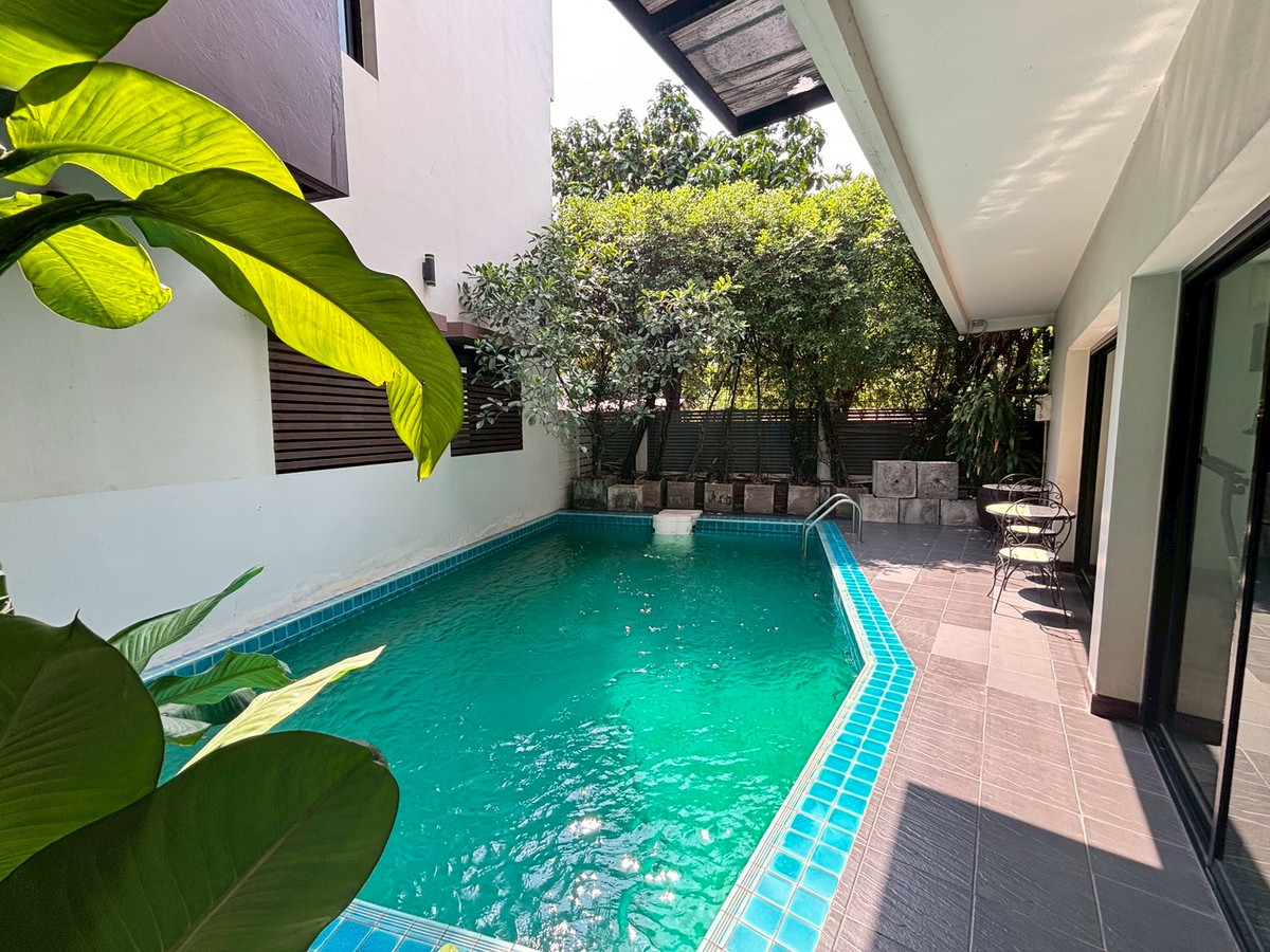 For RentHouseSukhumvit, Asoke, Thonglor : House for Rent – 3 Bedrooms, Walking Distance to BTS Phrom Phong & Emporium **NO CO-AGENT**
