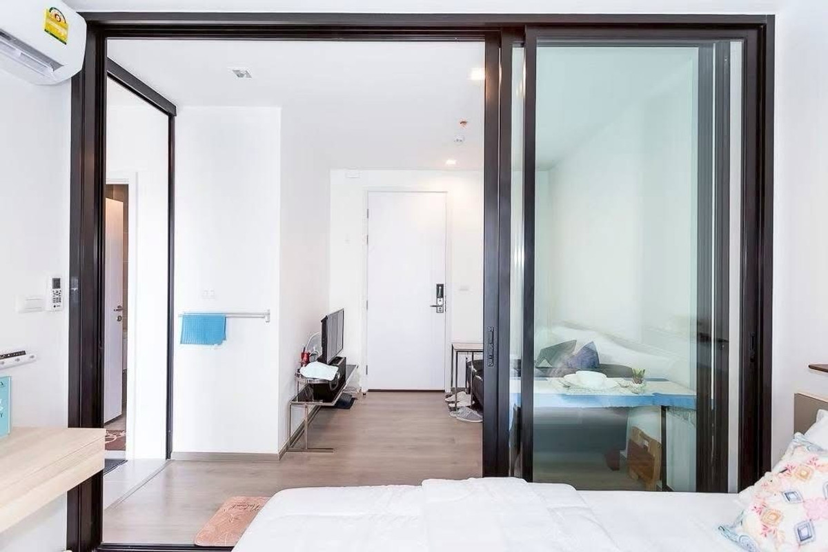 For RentCondoBang kae, Phetkasem : Condo for rent, The Base Phetkasem 
size 24.73 sq m., 1 bedroom, 1 bathroom 
  Price 10,500/month
 Call 093-028-1245 
 id line:properagency 
