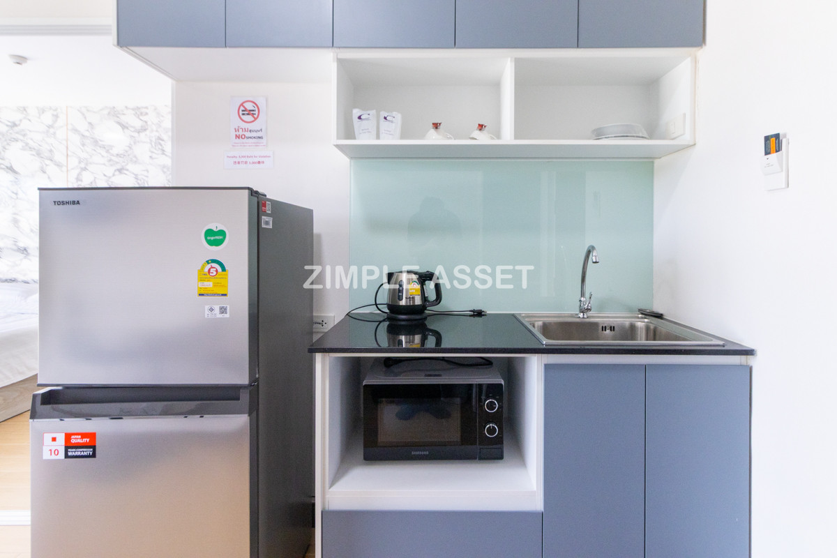 For RentSamut Prakan,Samrong : Line ID: @zimple_asset  Modern room apartment in Bang Phli, fully furnished with electrical appliances and great facilities Clean, secure, and conveniently located near shopping malls, community areas, and Bang Phli Industrial Estate.