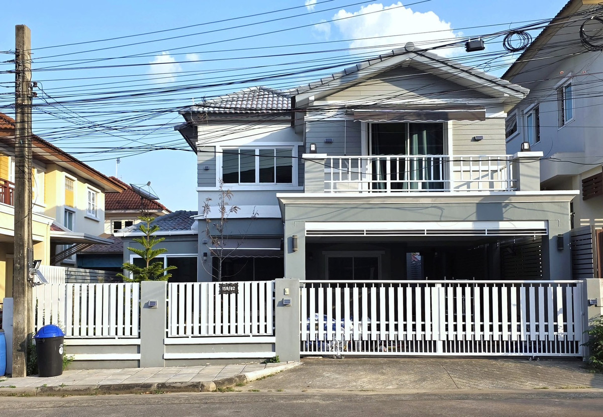 ให้เช่าบ้านนวมินทร์ รามอินทรา : ให้เช่าบ้านเดี่ยว เรสซิเด้นซ์พาร์ค ชวนชื่นซิตี้  4 ห้องนอน 4 ห้องน้ำ จอดรถ 2 คัน 