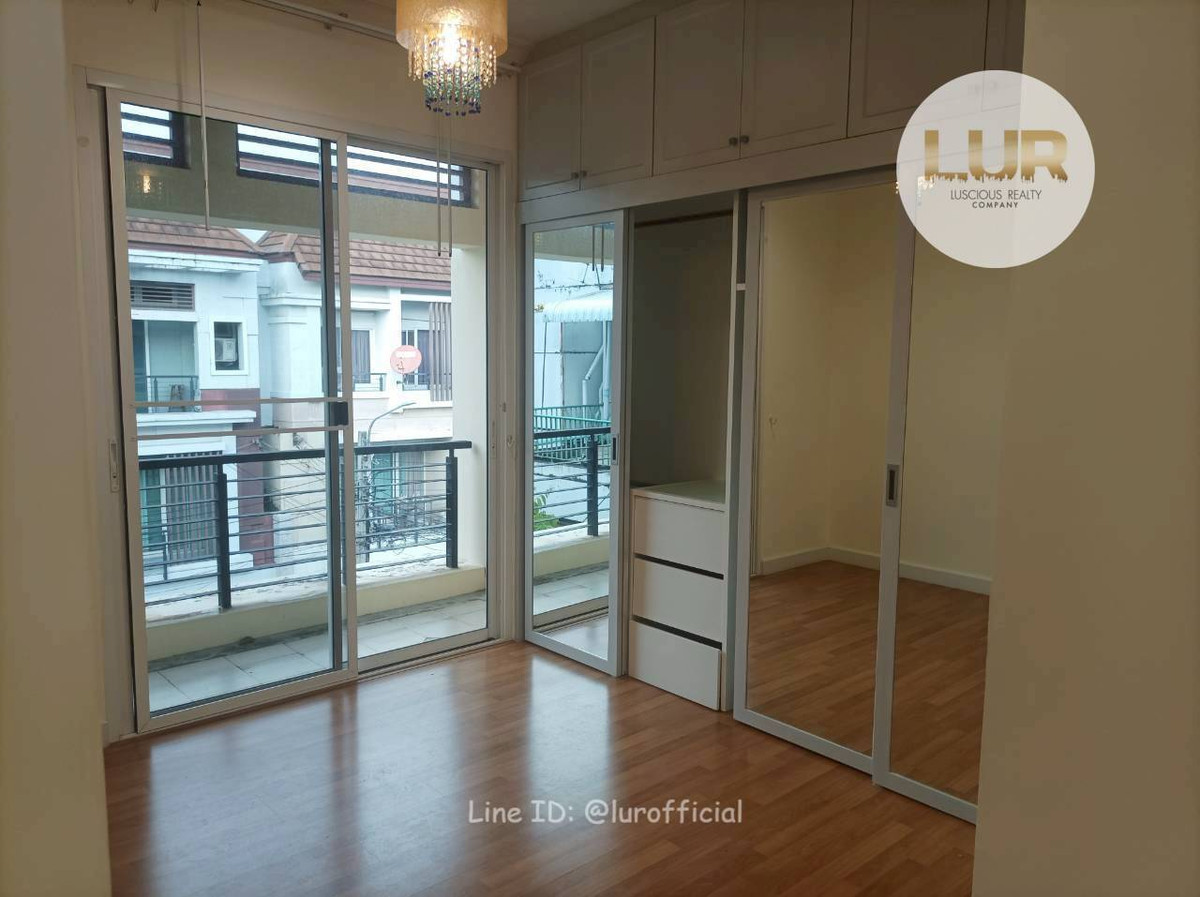 ให้เช่าทาวน์โฮมเลียบทางด่วนรามอินทรา : ❤️ ทาวน์โฮม 3 ชั้น ให้เช่า บ้านกลางเมือง เออร์บาเนี่ยน พระราม 9-ลาดพร้าว ❤️ 