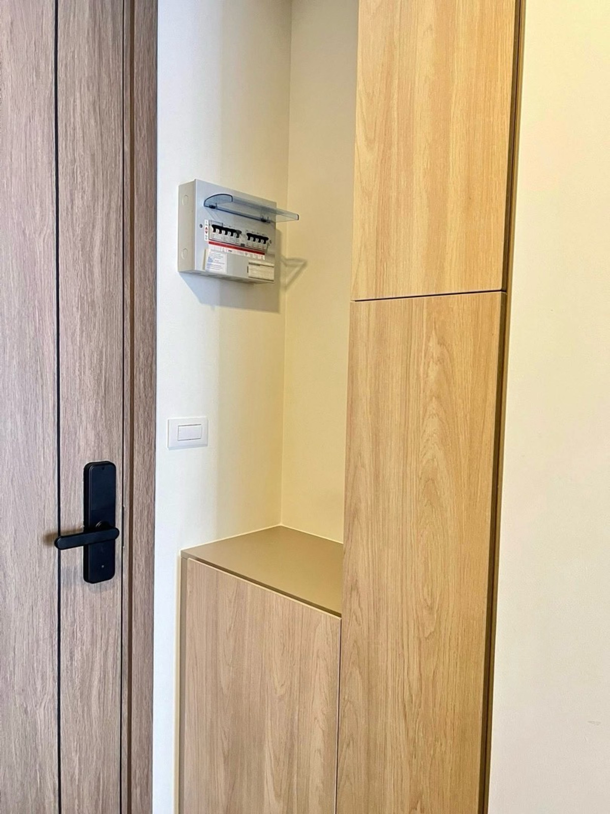 ให้เช่าคอนโดสะพานควาย จตุจักร : 📍โครงการ : The Muve Pradipat (เดอะ มูฟวี่ ประดิพัทธ์)
🚝 ใกล้ : BTS สถานีสะพานควาย 400 เมตร
💵 ราคาเช่า : 15,000 บาท / เดือน