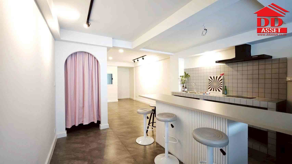 ทาวน์โฮมโชคชัย4 ลาดพร้าว71 : ขาย / ให้เช่า ทาวน์เฮาส์ 2 ชั้น โชคชัย 4 ซอย 55 รีโนเวทใหม่ เฟอร์นิเจอร์ครบ พร้อมอยู่ รหัสทรัพย์ : T8238