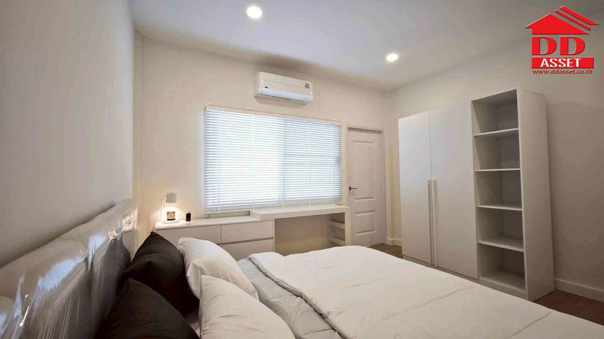 ทาวน์โฮมโชคชัย4 ลาดพร้าว71 : ขาย / ให้เช่า ทาวน์เฮ้าส์ 2 ชั้น รีโนเวทใหม่ โชคชัย 4 ซอย 38 หลังมุม Fully Furnished ลาดพร้าว  รหัสทรัพย์ : T8240