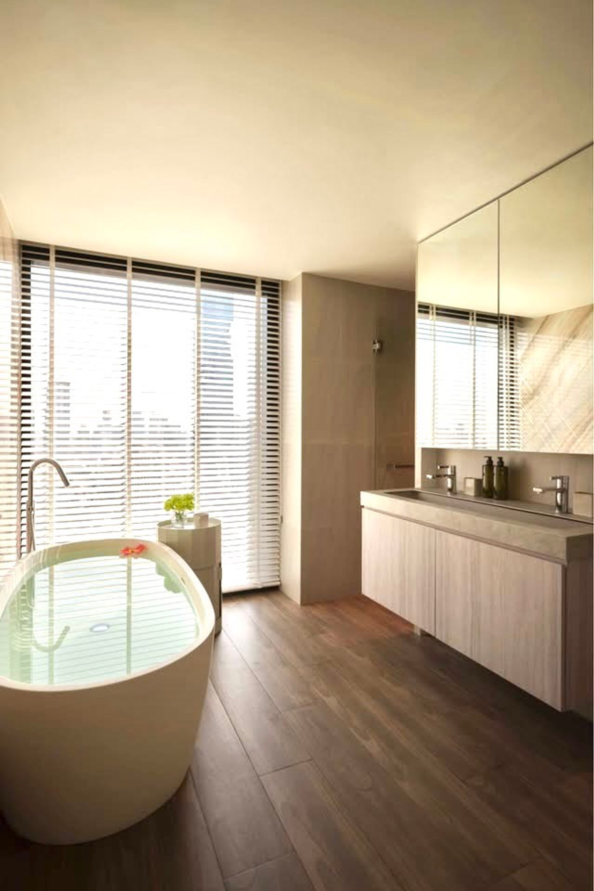 ให้เช่าคอนโดสีลม ศาลาแดง บางรัก : ให้เช่า คอนโด  The Lofts Silom  2 ห้องนอน  122 ตร.ม. ห้องใหม่ เพิ่งตกแต่งเสร็จโดย Designer 