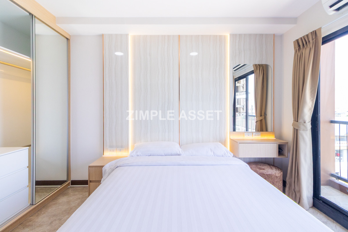 For RentSamut Prakan,Samrong : Line ID: @zimple_asset  Modern room apartment in Bang Phli, fully furnished with electrical appliances and great facilities Clean, secure, and conveniently located near shopping malls, community areas, and Bang Phli Industrial Estate.