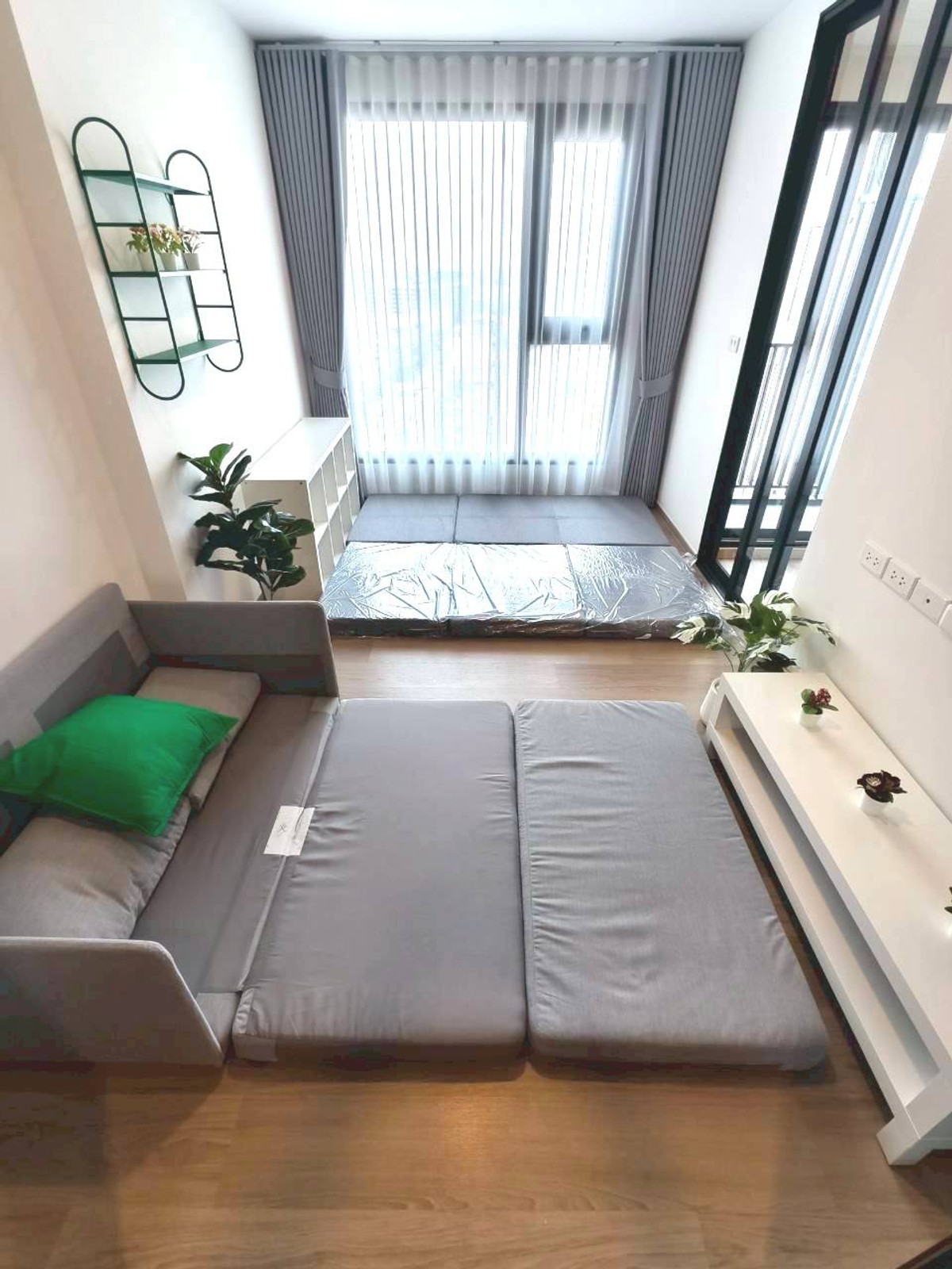 ให้เช่าคอนโดปิ่นเกล้า จรัญสนิทวงศ์ : ⭐️  Origin Play Bangkhunnon Triple Station ⭐️ห้องสวย  23 ตรม. ตกแต่งอย่างดี มีเฟอร์นิเจอร์พร้อมอยู่