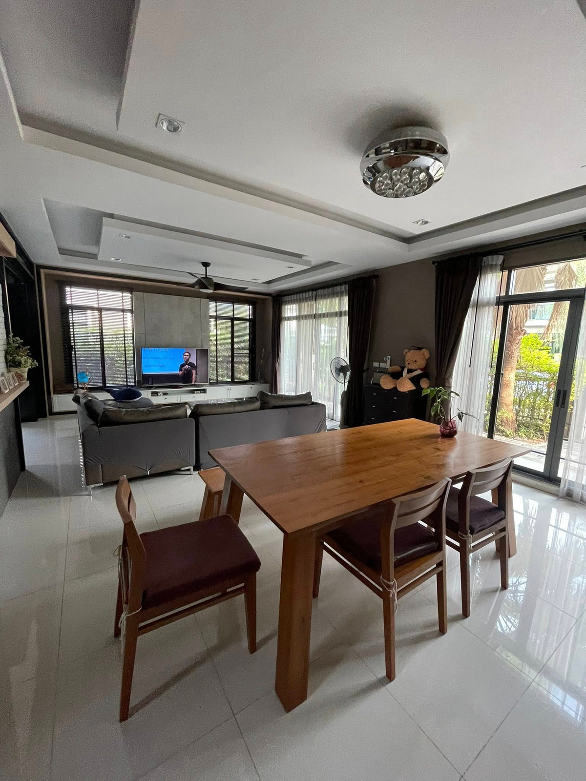 For RentHousePattanakan, Srinakarin : RH032326 For rent, 2-story detached house, 4 bedrooms at The Palm Pattanakarn, near Thonglor, Ekkamai.