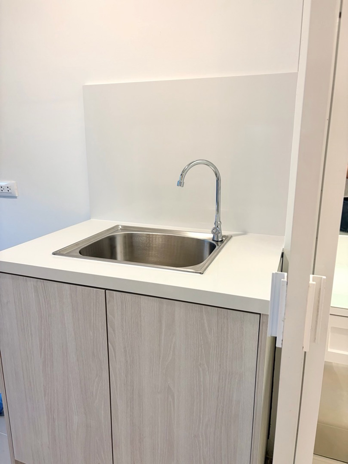 For SaleCondoRama9, Petchburi, RCA : Lumpini Place Rama 9 – For Sale
✨ 1 Bedroom | 37 sqm