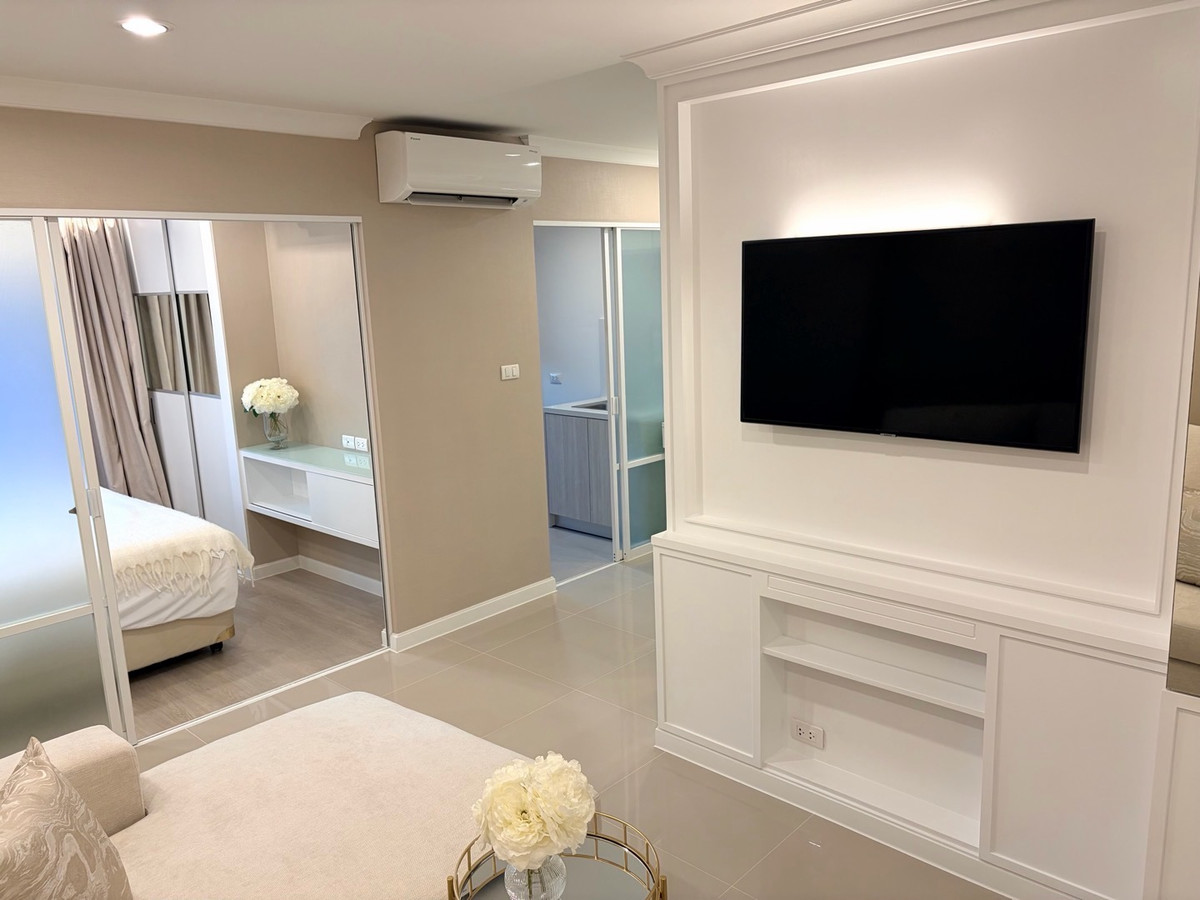 For SaleCondoRama9, Petchburi, RCA : Lumpini Place Rama 9 – For Sale
✨ 1 Bedroom | 37 sqm