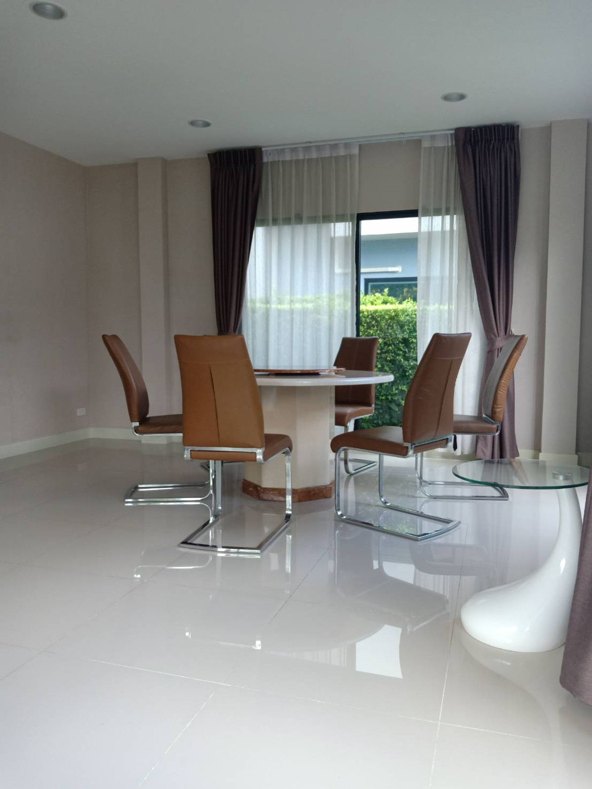 ให้เช่าบ้านนวมินทร์ รามอินทรา : ให้เช่าบ้านเดี่ยว ไลฟ์ บางกอก บูเลอวาร์ด รามอินทรา 65 (53 ตร.ว.) 4 นอน 3 น้ำ แปลงหน้าสวน พร้อมอยู่