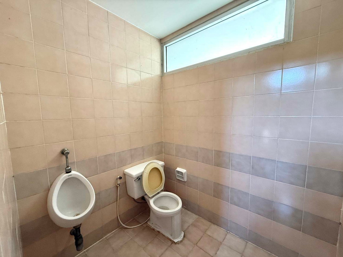 ขายโฮมออฟฟิศรัชดา ห้วยขวาง : สินธานี ลาดพร้าว 80 / 4 ห้องนอน (ขาย), Sinthanee Ladprao 80 / 4 Bedrooms (FOR SALE) JANE046