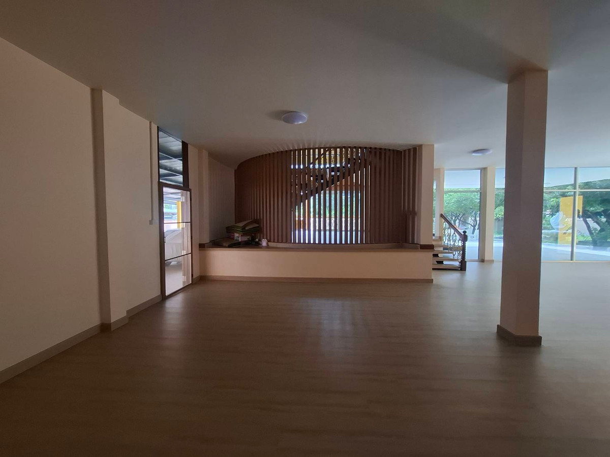 ให้เช่าบ้านลาดพร้าว เซ็นทรัลลาดพร้าว : 🏡 บ้านเดี่ยว 2 ชั้น ย่านลาดพร้าว 15 (ไม่ได้อยู่ในโครงการ)