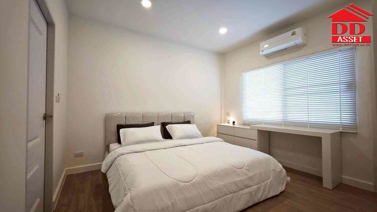 ทาวน์โฮมโชคชัย4 ลาดพร้าว71 : ขาย / ให้เช่า ทาวน์เฮ้าส์ 2 ชั้น รีโนเวทใหม่ โชคชัย 4 ซอย 38 หลังมุม Fully Furnished ลาดพร้าว  รหัสทรัพย์ : T8240