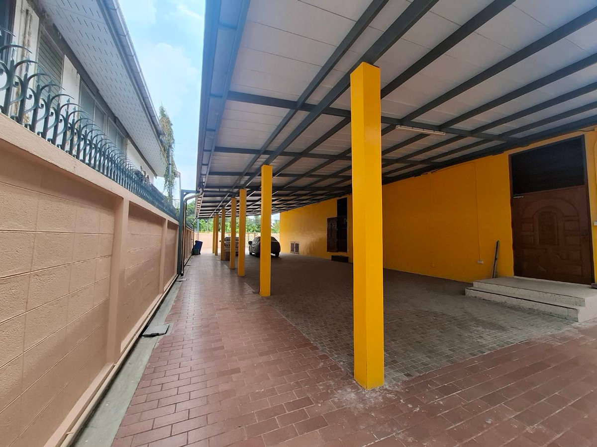 ให้เช่าบ้านลาดพร้าว เซ็นทรัลลาดพร้าว : 🏡 บ้านเดี่ยว 2 ชั้น ย่านลาดพร้าว 15 (ไม่ได้อยู่ในโครงการ)