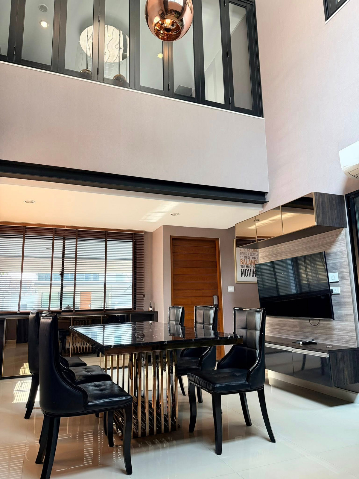 For RentTownhomePattanakan, Srinakarin : For rent, corner house, 30 sq m, 3 bedrooms, 4 bathrooms, 2 parking spaces, townhome, 3.5 floors, Nirvana DEFINE Srinakarin-Rama 9.