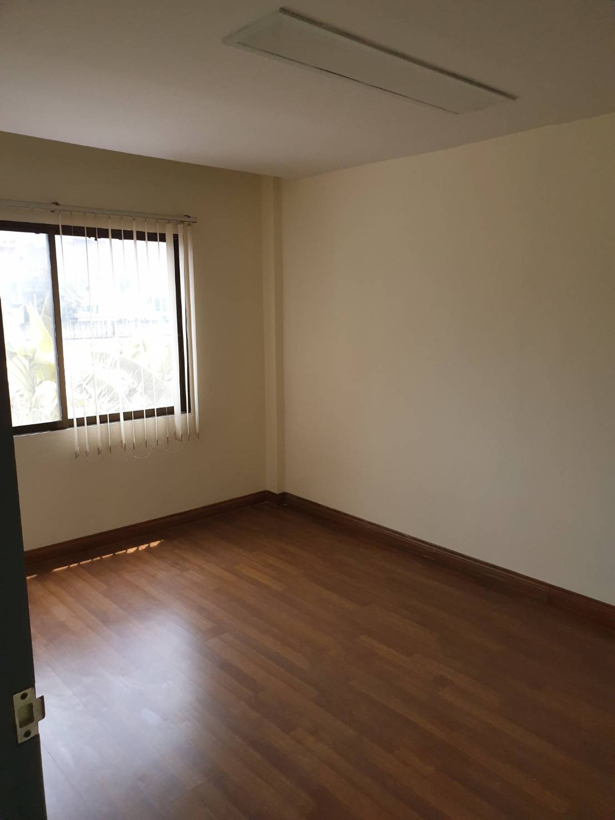 ขายทาวน์โฮมรัชดา ห้วยขวาง : บ้านกลางเมือง รัชดา เหม่งจ๋าย / 3 ห้องนอน (ขาย), Baan Klang Muang Ratchada Mengjai / 3 Bedrooms (FOR SALE) JANE037