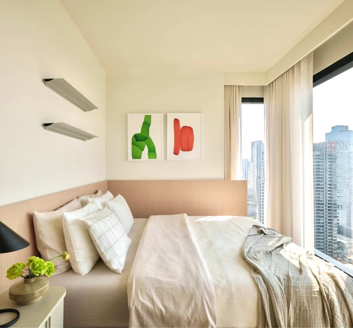 ให้เช่าคอนโดสีลม ศาลาแดง บางรัก : ให้เช่า คอนโด  The Lofts Silom  2 ห้องนอน  122 ตร.ม. ห้องใหม่ เพิ่งตกแต่งเสร็จโดย Designer 