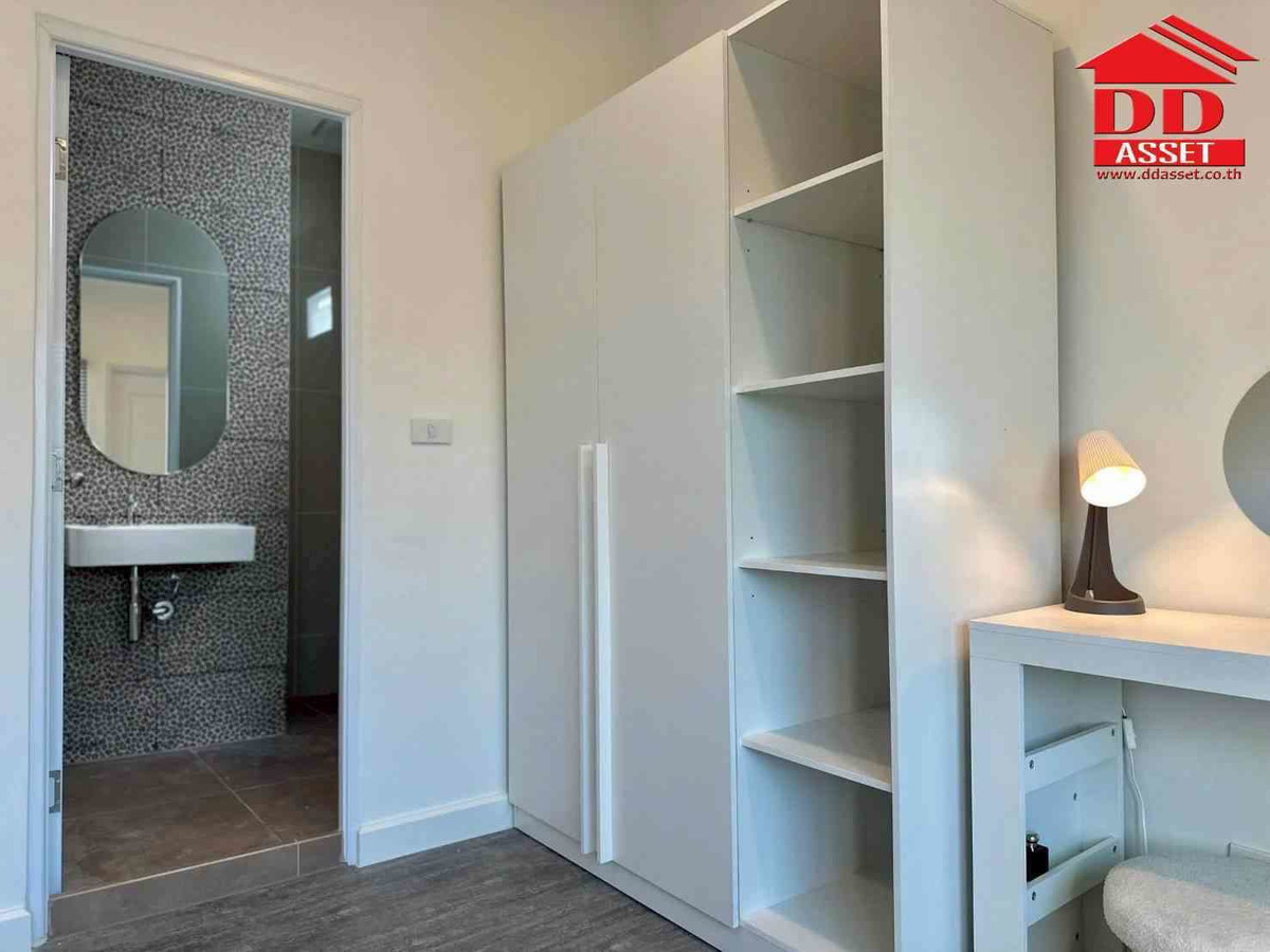 ทาวน์โฮมโชคชัย4 ลาดพร้าว71 : ขาย / ให้เช่า ทาวน์เฮ้าส์ 2 ชั้น โชคชัย 4 ซอย 38 รหัสทรัพย์ : T8239