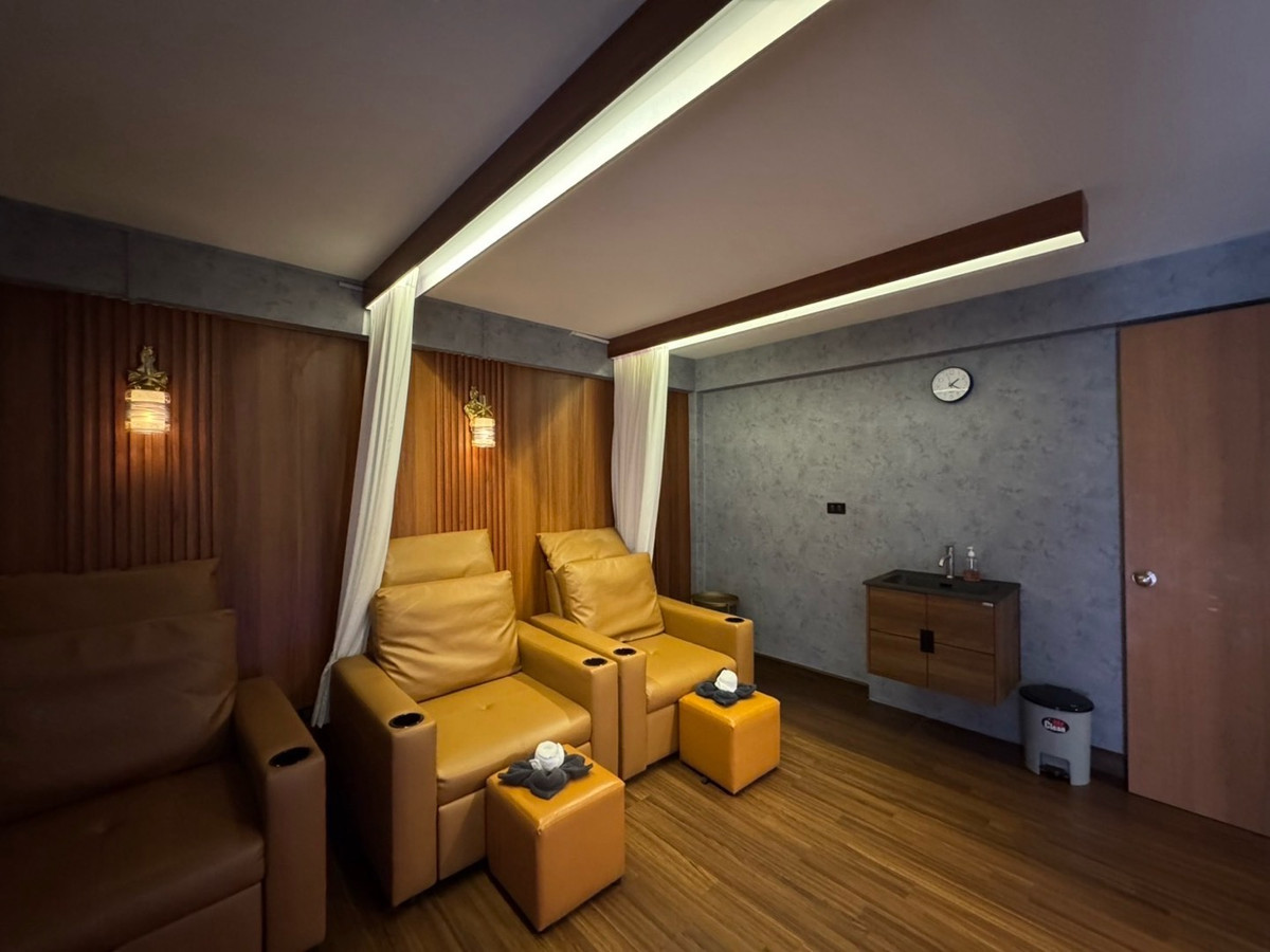 เซ้งร้านค้า/ตลาดนัดสุขุมวิท อโศก ทองหล่อ : เซ้งธุรกิจสปา เอกมัย ตกแต่งไปเยอะมาก เซ้งถูก 1.45 ล้านบาท เหมาะกับคนที่อยู่สายอาชีพสปา ทำธุรกิจเป็น ต่อยอดเป็น มืออาชีพ