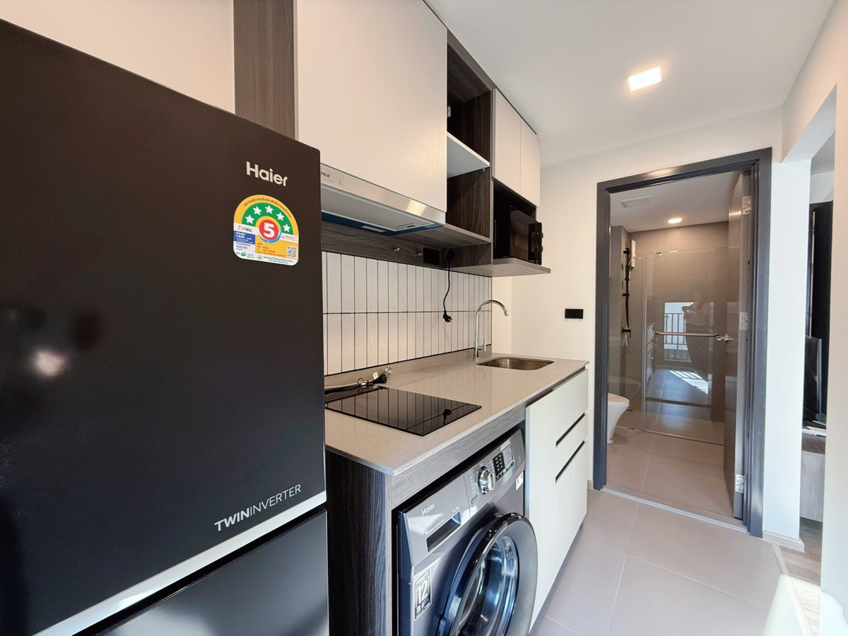 For RentCondoKasetsart, Ratchayothin : Condo for rent, Chapter One More Kaset, near Kasetsart University, Bang Khen, about 500 meters, and near BTS Kasetsart University Station, about 750 meters.